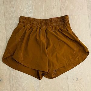 LIKE NEW Lululemon Track That Mid Rise Short 5" Copper Brown